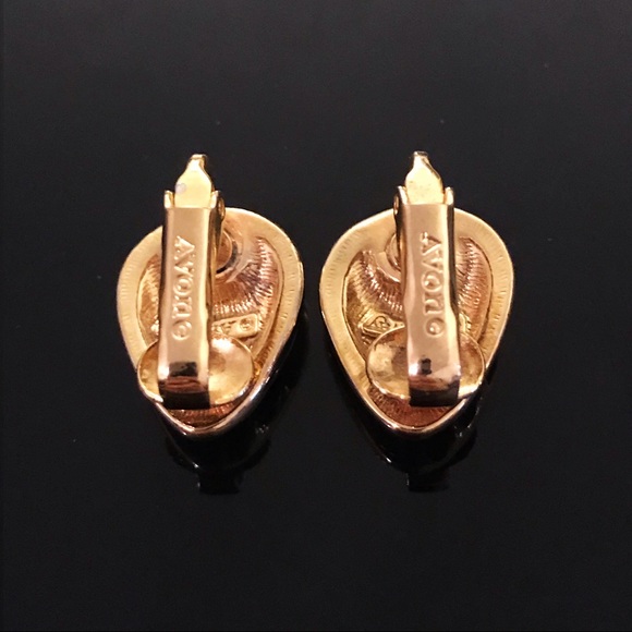 ✨Beautiful Signed Avon Vintage Clip On Earrings - Picture 3 of 3